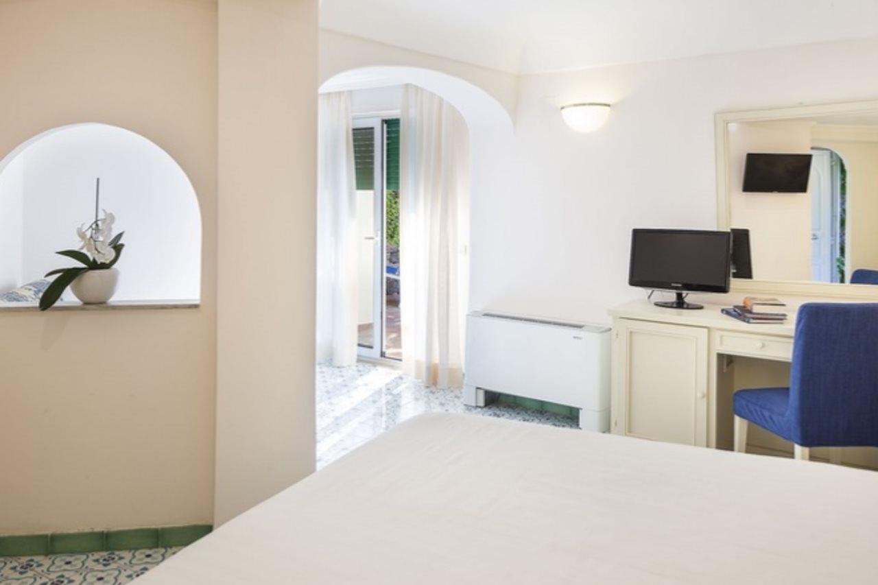 Hotel Continental Ischia Esterno foto