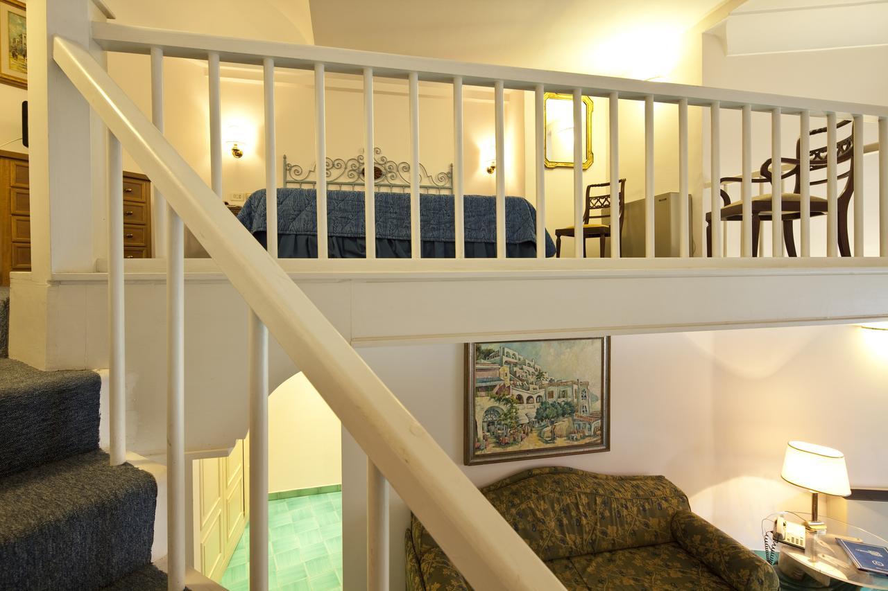 Hotel Continental Ischia Esterno foto