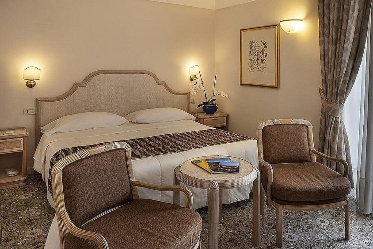 Hotel Continental Ischia Esterno foto